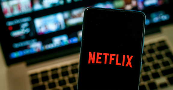 Netflix anuncia taxa extra para compartilhamento de contas no